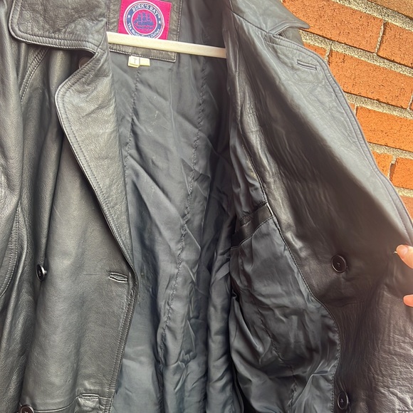 Vintage Black Leather Women’s Trenchcoat XXL Burk’s Bay - Picture 12 of 17